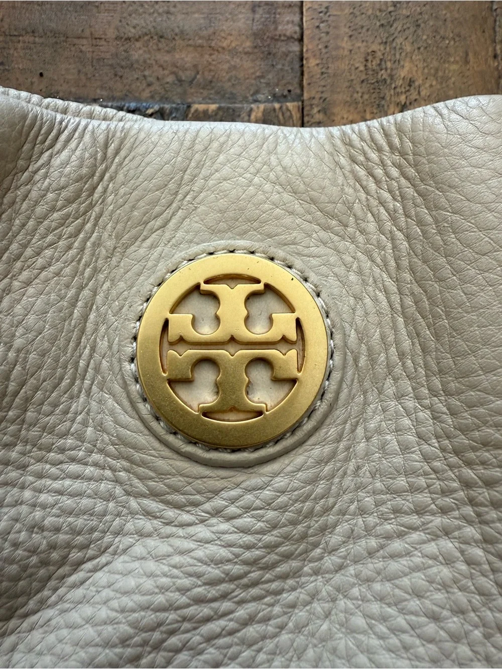 Tory Burch Cream Pebbled Leather Shoulder Bag with Gold Logo